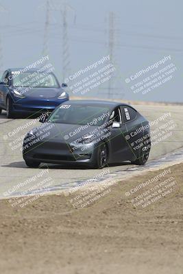 media/Oct-19-2025-Speed Ventures (Sun) [[a6e7fe67be]]/TC B/Session 2 (Outside Grapevine)/